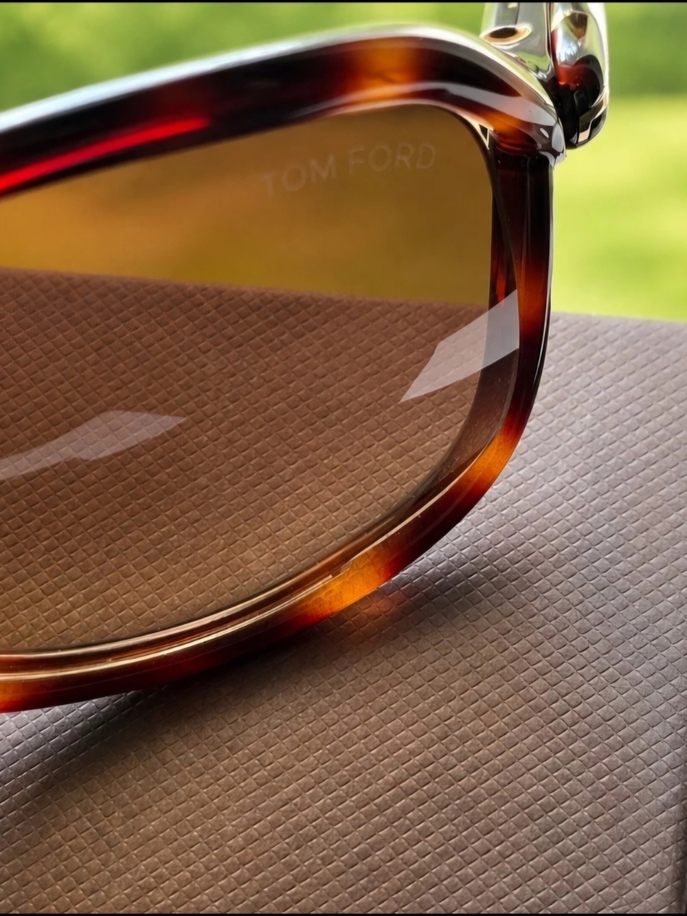 Tom Ford Bettina FT1068 52F Dark Havana Oversized Sunglasses NWT - Picture 4 of 13